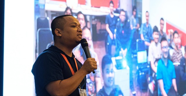 Erwin Petas Sebagai Penyelenggara di SEO Summit 2023. Foto: Istimewa