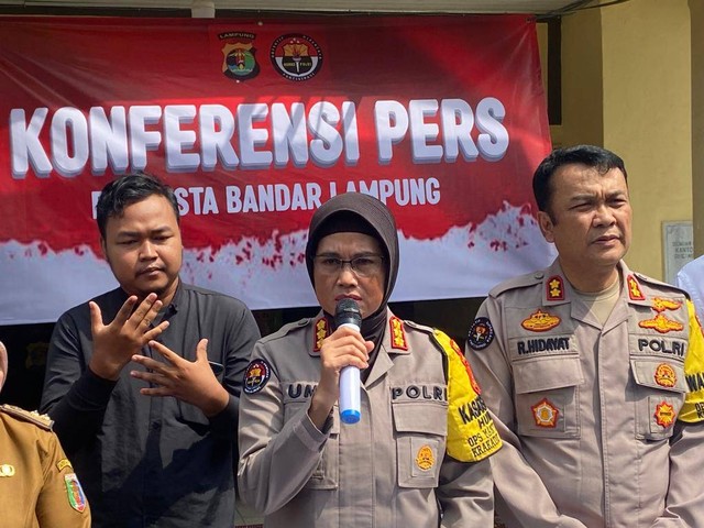 2 Pelaku Aniaya Remaja di Bandar Lampung Ditangkap, 4 Besi Jadi Barang Bukti (1)
