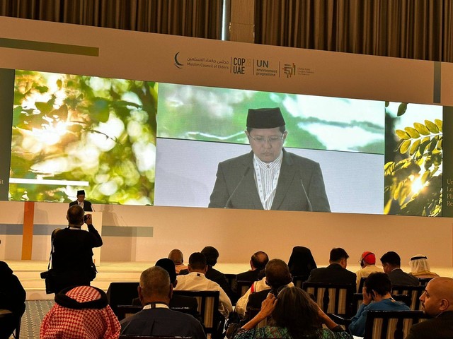 KH Cholil Nafis di pembukaan Global Faith Leaders Summit di Abu Dhabi. Foto: Dok. Istimewa