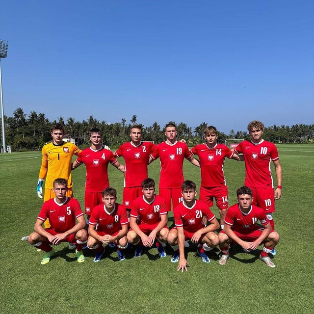 Timnas Polandia U-17 melakukan latihan di Bali jelang Piala Dunia U-17.  Foto: Instagram/laczynaspilka