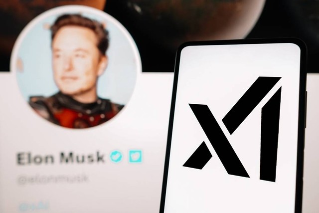 Ilustrasi logo xAI, perusahaan kecerdasan buatan (AI) milik Elon Musk. Foto: Shutterstock