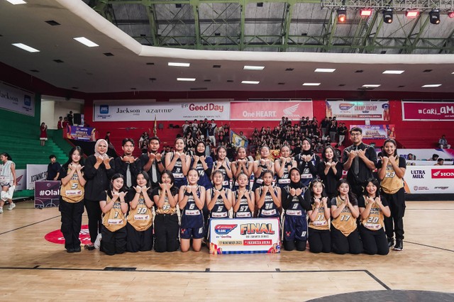 SMA Jubilee menjadi tim pertama yang rebut tiket Final DBL Seri Jakarta usai mengalahkan SMAN 3 di GOR Soemantri Brodjonegoro, Selasa (7/11). Foto: DBL Indonesia