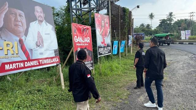 Sejumlah baliho yang ada di Kota Manado