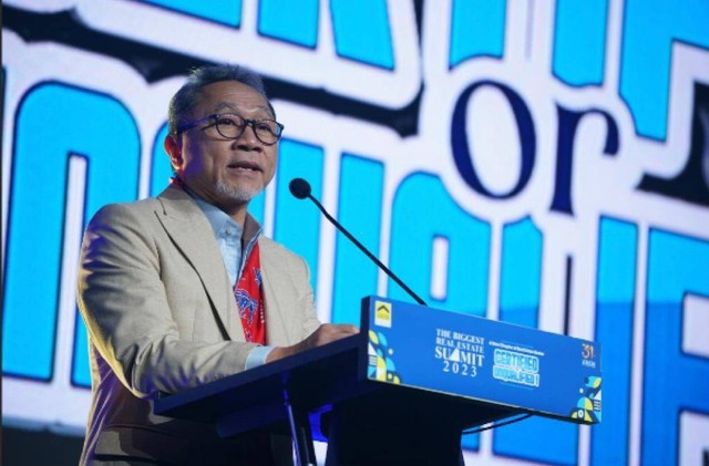 Menteri Perdagangan Zulkifli Hasan menghadiri dan membuka The Biggest Real Estate Summit 2023, yang dilaksanakan di Hotel Raffles Jakarta, Ciputra World, Kuningan, Jakarta, Kamis (9/11). dok.Kemendag
