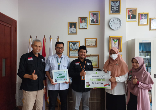 SMP Islam Az-Zahra Salurkan Donasi Peduli Palestina Pada IZI Lampung