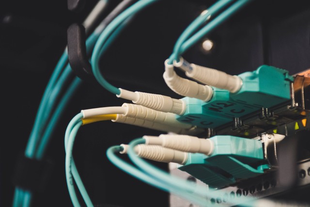 Ilustrasi metode penandaan kabel. Sumber: pexels.com/Brett Sayles