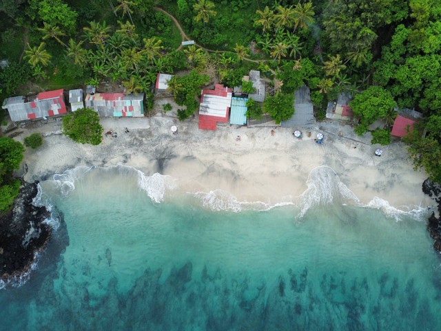 Ilustrasi Pantai Ramah Anak di Bali. Sumber: Unsplash/Vit Kabele