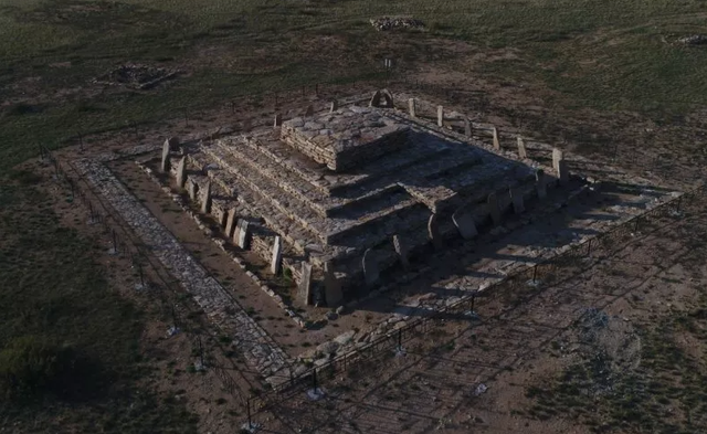 Piramida Karazhartas ditemukan di dekat Sungai Taldy di wilayah Karaganda, Kazakhstan tengah. Foto:  Aibar Kassenali/Kazakh National Museum