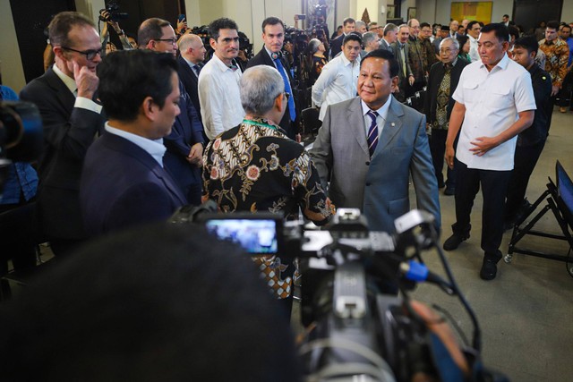 Bacapres Prabowo Subianto menghadiri acara Pidato Calon Presiden dengan tema Strategi Politik Luar Negeri yang digagas oleh CSIS di kawasan Tanah Abang, Jakarta, Senin (13/11/2023). Foto: Iqbal Firdaus/kumparan
