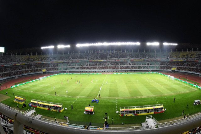 Suasana pertandingan penyisihan Grup A Piala Dunia U-17 2023 antara Timnas Indonesia melawan Timnas Panama di Stadion Gelora Bung Tomo (GBT), Surabaya, Jawa Timur, Senin (13/11/2023). Foto: Aditya Pradana Putra/Antara Foto