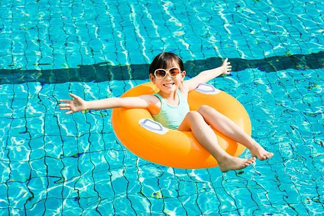 Ilustrasi Kolam Renang Indoor Jogja, Foto: Unsplash/Tomwang112.