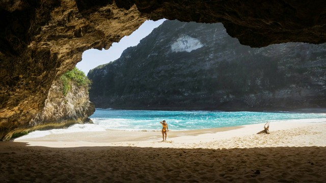 Ilustrasi daya tarik Angel's Billabong dan harga tiket masuknya. Sumber: Unsplash/ Darren Lawrence.