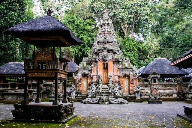 Ilustrasi wisata favorit di Ubud Bali, sumber foto: unsplash.com/Nick Fewings