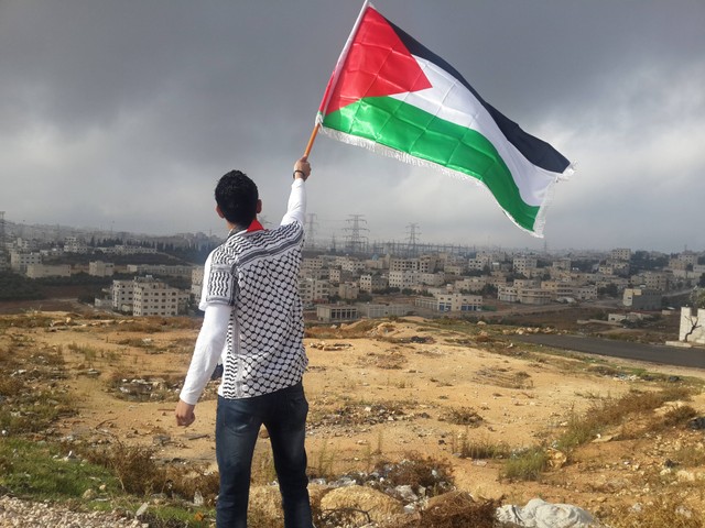 Kata-kata untuk Palestina. Foto Hanya Ilustrasi: Unsplash/Ahmed Abu Hameeda