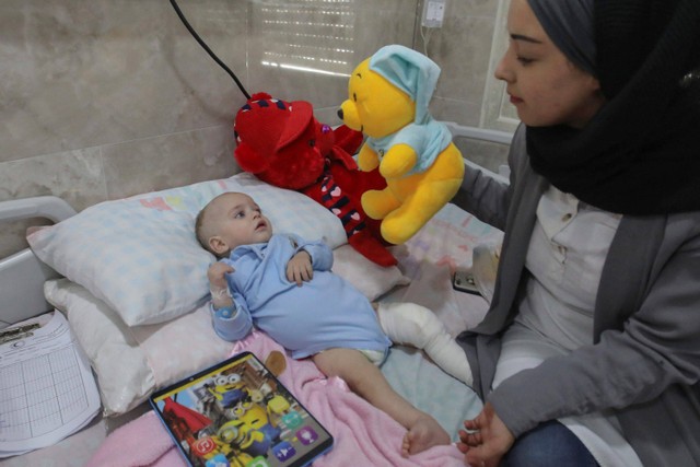 Ilustrasi bayi di rumah sakit di Gaza, Palestina. Foto: Hazem Bader/AFP