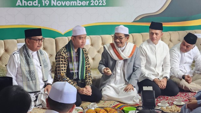 Cawapres Koalisi Indonesia Maju Gibran Rakabuming Raka berkunjung ke Pondok Pesantren Al-Kautsar Medan pada Minggu (19/11/2023). Foto: Dok. Istimewa