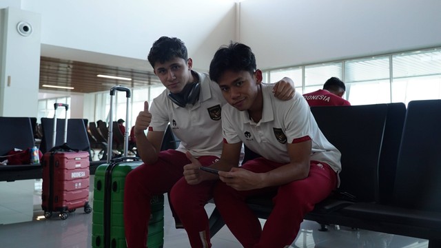 Skuad Timnas U-17 bertolak ke Jakarta pada Minggu (19/11) dari Surabaya usai bertanding di Piala Dunia U-17 2023. Foto: PSSI