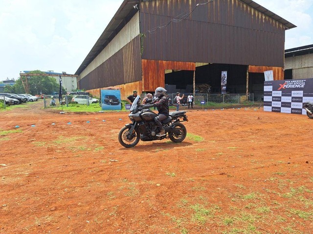 Media first ride Harley-Davidson Pan American 1250 Special Experience di Jakarta (19/11/2023). Foto: Sena Pratama/kumparan