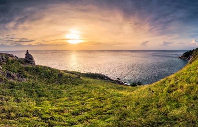 Ilustrasi Cara Ke Bukit Paralayang Watugupit, Foto: Unsplash/Mumemories.