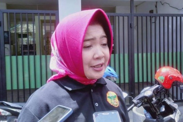 Kepala Dinas Sosial (Dinsos) Kota Surabaya Anna Fajriatin