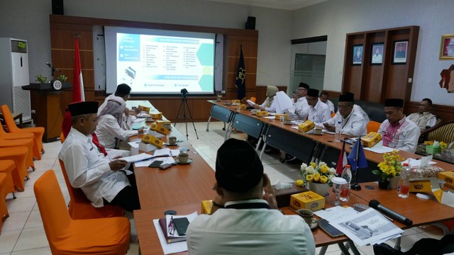 Rapat koordinasi persiapan penerbitan paspor bagi calon jamaah haji tahun 1445H/2024M