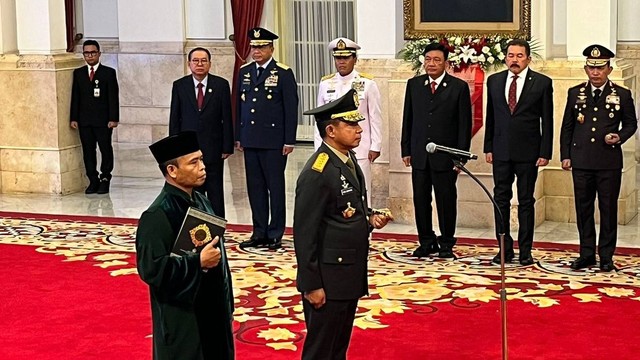 Jenderal Agus Subiyanto dilantik sebagai Panglima TNI di Istana Negara, Jakarta, Rabu (22/11/2023). Foto: Fadjar Hadi/kumparan