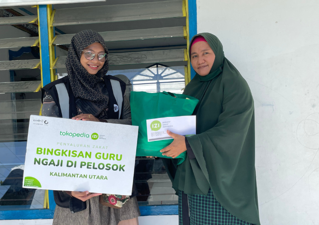IZI dan Tokopedia Salurkan Bingkisan Guru Ngaji Pelosok Kaltara