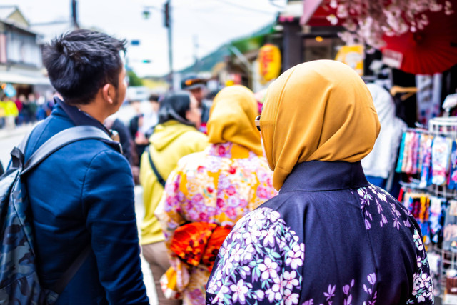 Ilustrasi turis Indonesia di Jepang. Foto: Shutterstock