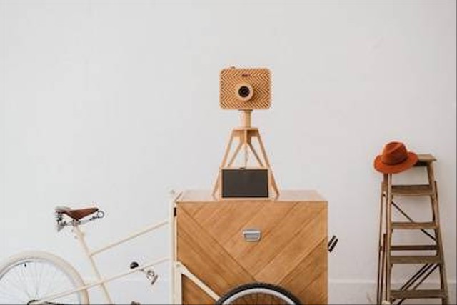 Ilustrasi Photobooth di Blok M. Unsplash/Thibault