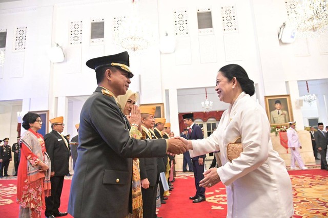 Ketua DPR RI Puan Maharani hadiri pelantikan Panglima TNI Jenderal Agus Subiyanto. Foto: DPR RI