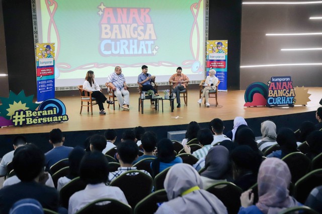 Suasana acara kumparan Anak Bangsa Curhat (ABC) di FIB Universitas Indonesia, Depok, Jumat (24/11/2023). Foto: Jamal Ramadhan/kumparan