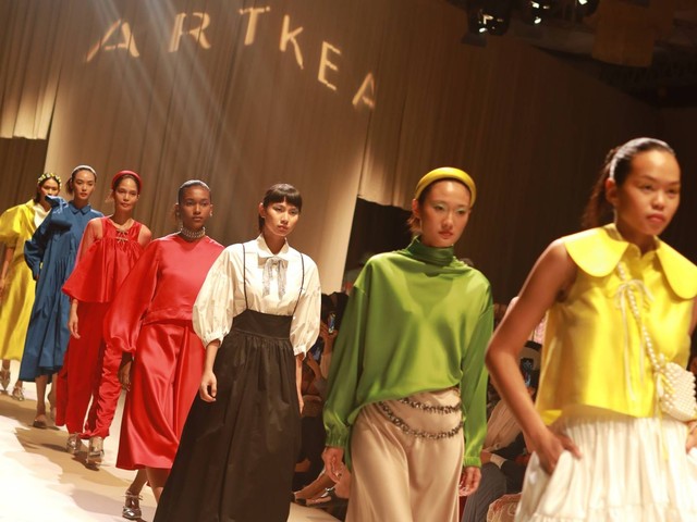 Fashion Show Tahunan Artkea bertajuk "Abundance" di Four Seasons Jakarta, Selasa (21/11/2023). Foto: Artkea