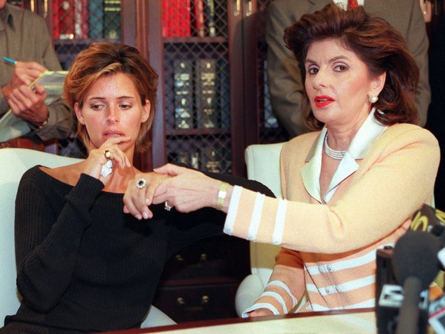 Kelly Fisher (kiri), kekasih Dodi Al-Fayed sebelum berpacaran dengan Putri Diana. Foto: AFP