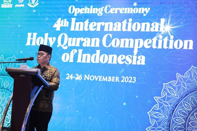 Dirjen Bimbingan Masyarakat Islam (Bimas Islam) Kemenag Kamaruddin Amin membuka gelaran Pra Kualifikasi MTQ Internasional ke-4 di Jakarta, Jumat (24/11/2023). Foto: Kemenag RI