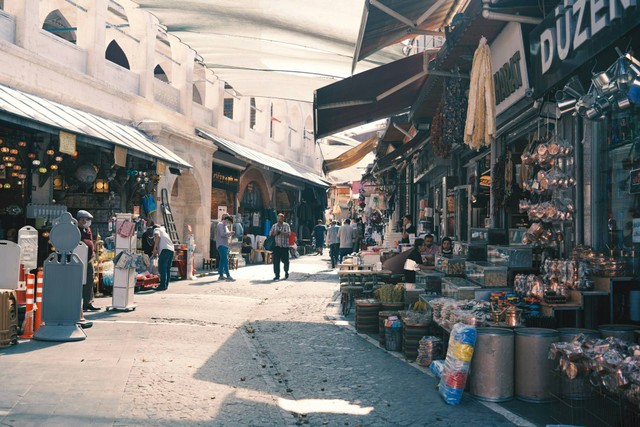 Ilustrasi Jenis-Jenis Pasar. Sumber: Unsplash.com/Takenori Okada