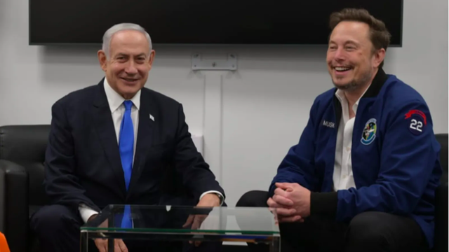 Pemilik media sosial X, Elon Musk (kanan) menemui Perdana Menteri Israel, Benjamin Netanyahu. Foto: Kantor Berita Israel
