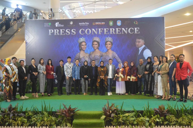 Press Conference dalam rangka Pemilihan Puteri Indonesia Kalbar 2024. Foto: Dok. Istimewa