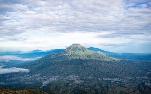 Ilustrasi apa pentingnya penelitian geografi dalam menyelesaikan permasalahan geosfer. Sumber: Aliko Sunawang/pexels.com