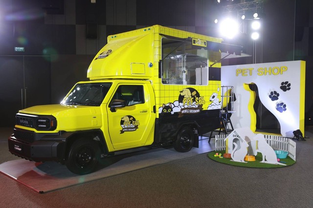 Toyota Rangga dimodifikasi menjadi pet spa mobile grooming. Foto: dok. Toyota Thailand