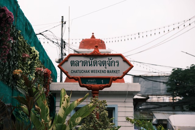 Tips Belanja di Chatuchak Weekend Market. Unsplash/Pikacent