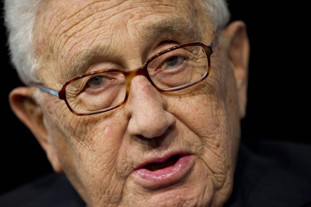 Mantan Menteri Luar Negeri AS Henry Kissinger. Foto: im Watson / AFP