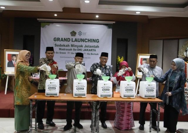 Grand Launching Madrasah Tersenyum