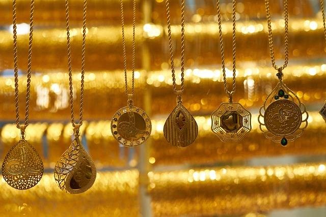 Ilustrasi toko emas di Jakarta. Sumber: Engin Akyurt / Pixabay