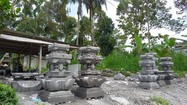 Hasil kerajinan batu masyarakat Banjar Belong, Desa Taro, Kecamatan Tegallalang, Kabupaten Gianyar Bali yang dibina BRI. Foto: BRI