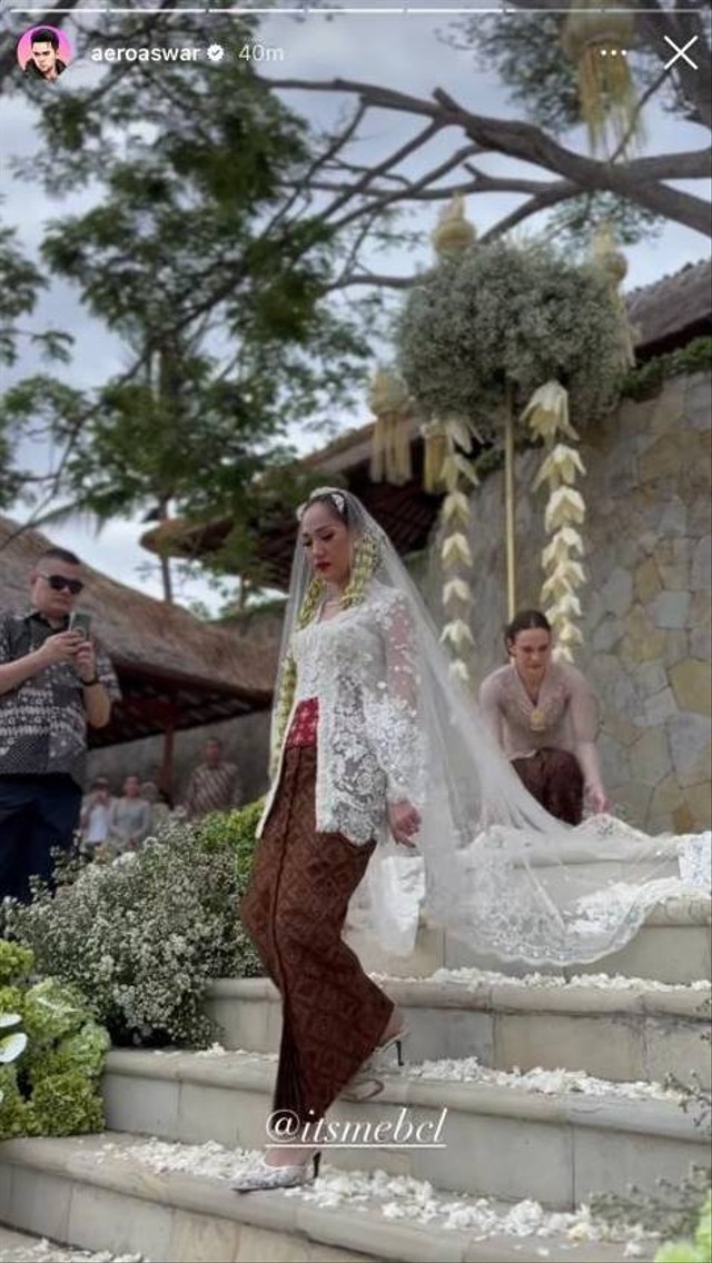 Potret pernikahan BCL-Tiko Aryawardhana, Sabtu (2/12/2023). Foto: Instagram/@aeroaswar