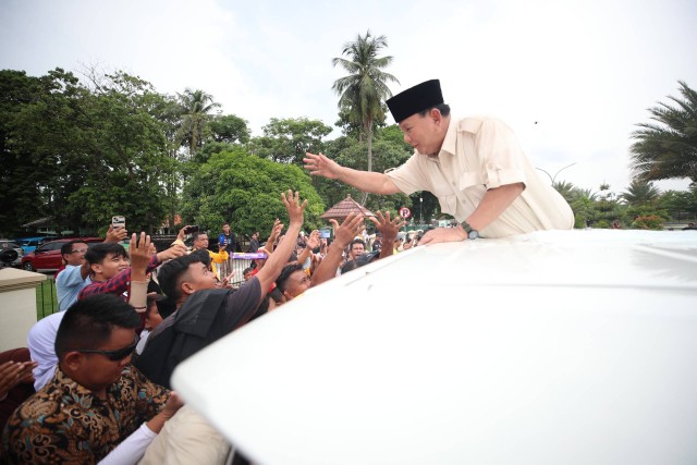 Calon presiden nomor urut 2 Prabowo Subianto disambut warga Banten Lama, relawan hingga para jawara dan pendekar dari Banten. Foto: Dok. Istimewa