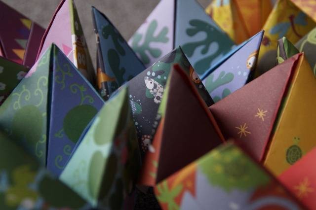 Ilustrasi cara membuat kincir angin dari kertas origami. Foto: Pixabay