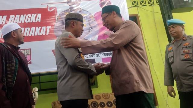 Kapolda Sulawesi Utara, Irjen Pol Setyo Budiyanto bersama dengan Habib Abdullah bin Smith
