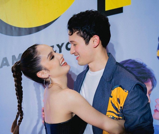 Pandangan Cinta Laura soal pasangan yang berbeda usia. Foto: Instagram @claurakiehl