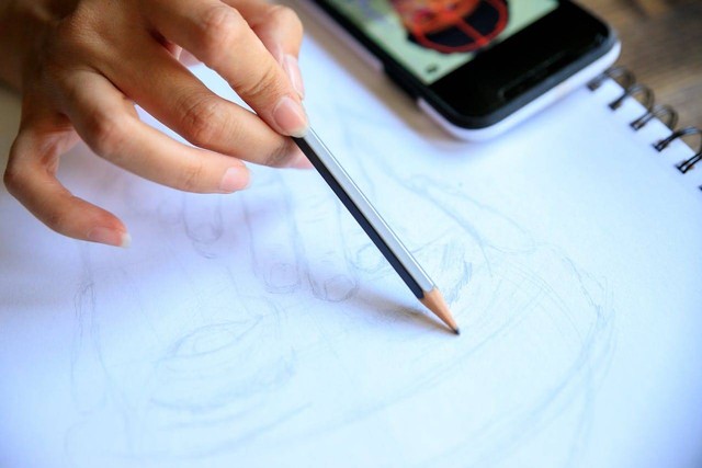 Ilustrasi Mengenal Unsur Menggambar Model beserta Prinsip dan Langkah-langkahnya, foto:pexels